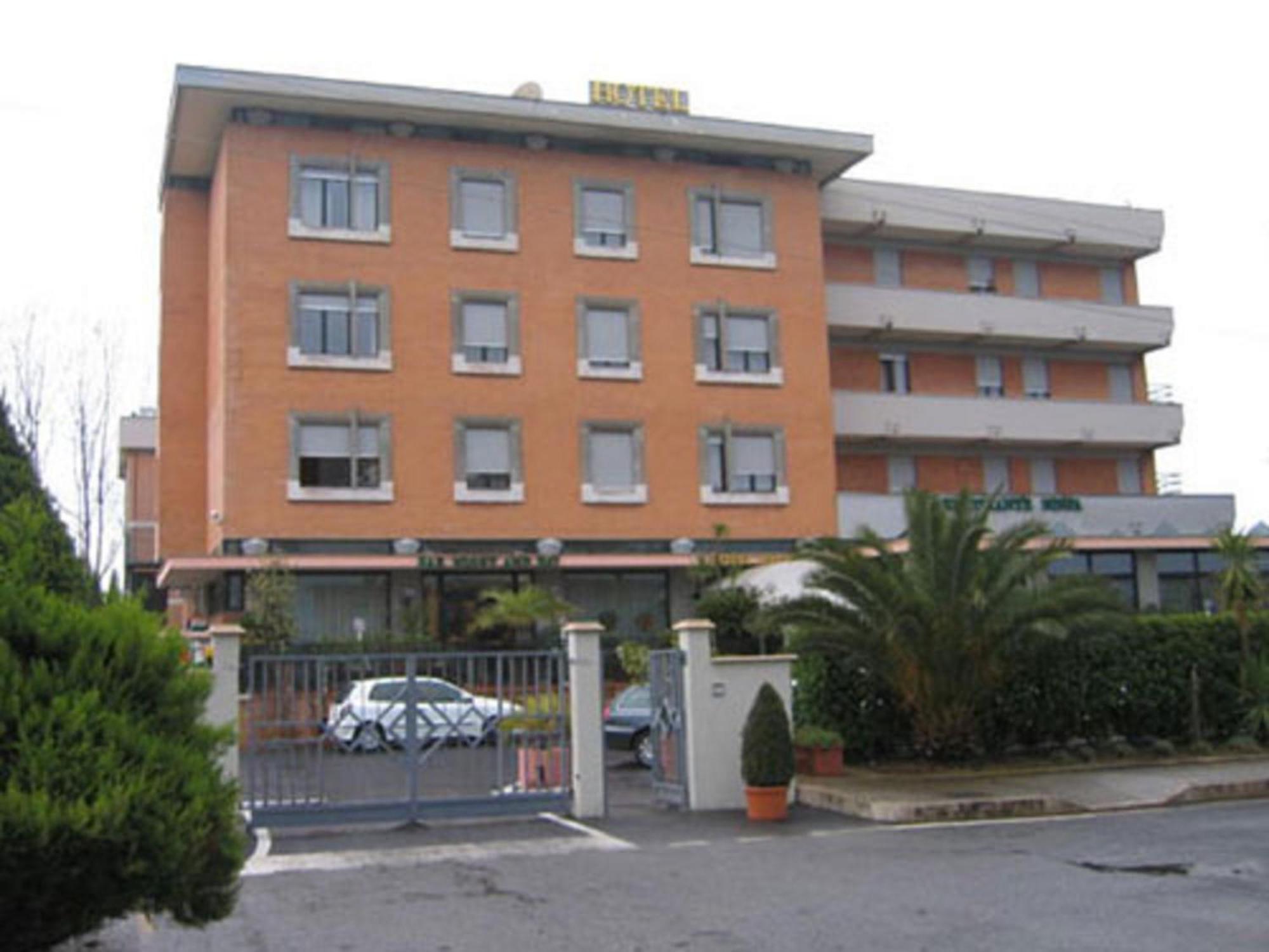 Hotel Excelsior Monticchio  Zewnętrze zdjęcie